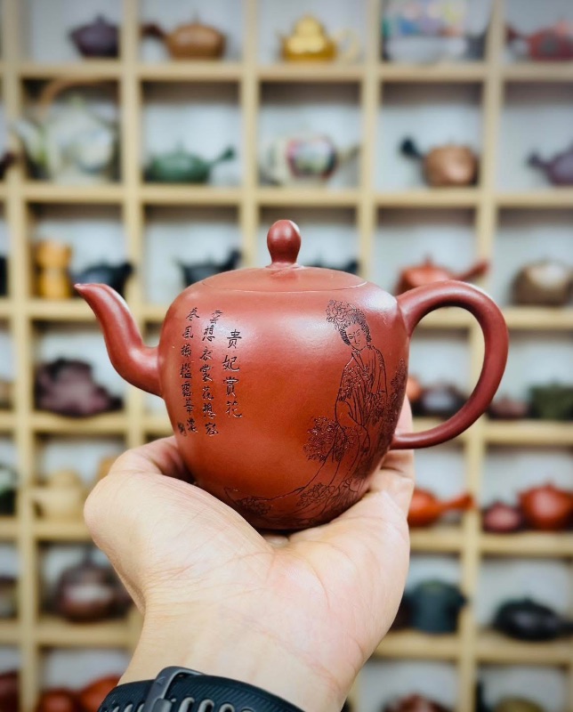 Ấm Tử Sa Mỹ Nhân Kiên Đại Hồng Bào Khắc Tay Thủ Công Mỹ Nhân