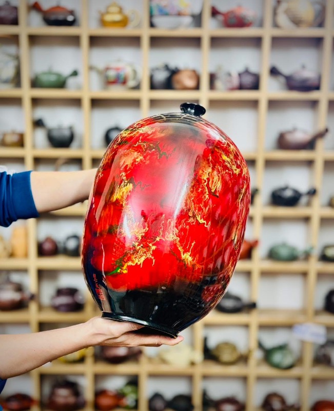 Bình gốm Nhật hút lộc hoả biến ngọn lửa đẹp tinh tế