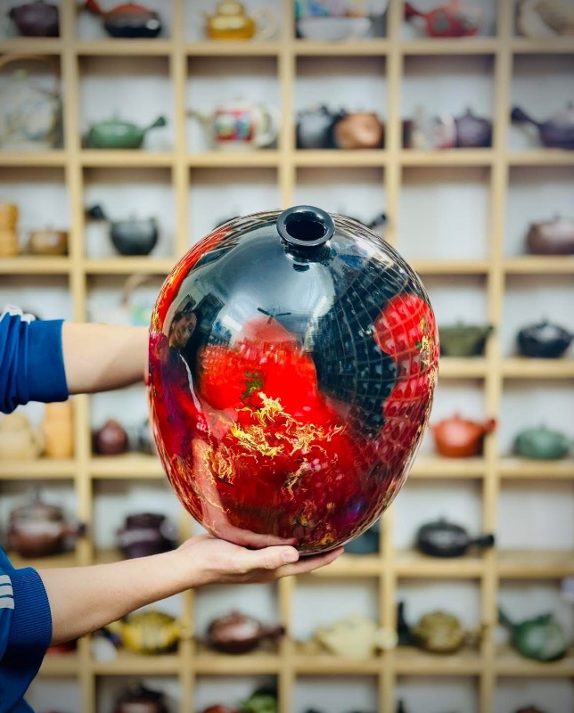 Bình gốm Nhật hút lộc hoả biến ngọn lửa đẹp tinh tế