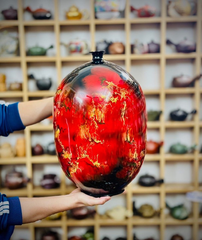 Bình gốm Nhật hút lộc hoả biến ngọn lửa đẹp tinh tế