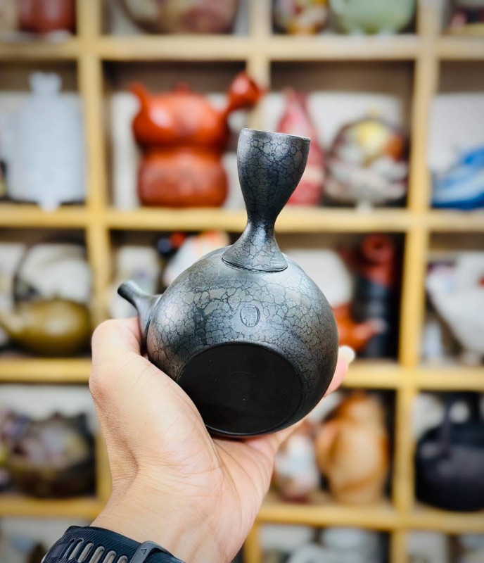 Ấm trà gốm Nhật Tokoname vẽ hoa trà lọc sase đẹp tinh tế