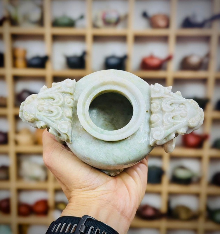 Đỉnh đá ngọc tự nhiên kỳ lân chân quỳ độc đáo